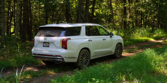 2023 Hyundai Palisade Again Excels as a Comfy Family Hauler