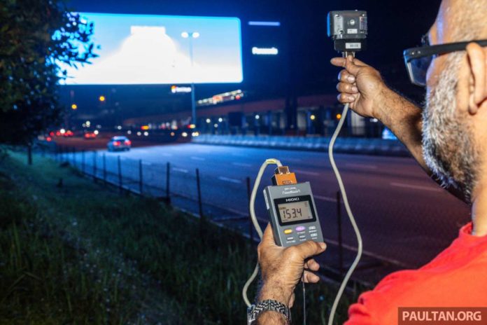 Are Malaysian electronic billboards too bright at night? We measure their brightness to see if they are legal - paultan.org