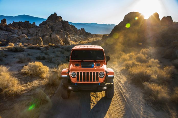 In Time For Halloween Jeep Reintroduces Punkn Exterior Paint Color To Wrangler Line