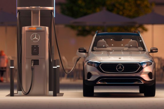 Mercedes-Benz Launches Global High-Power Charging Network Starting In America