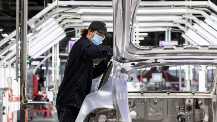 Tesla Berlin worker