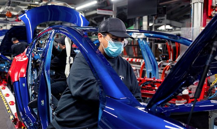 Tesla Fremont employee on line