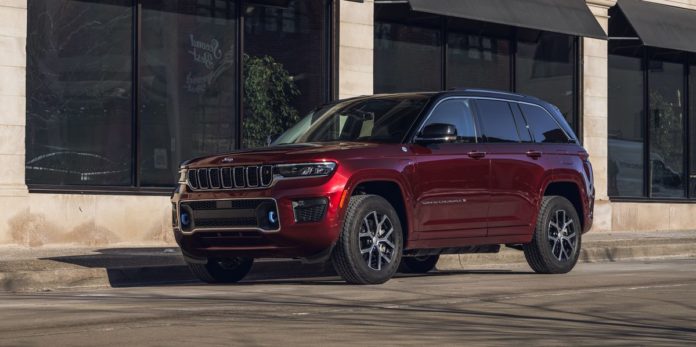 2023 Jeep Grand Cherokee 4xe PHEV Costs a Lot to Save a Little