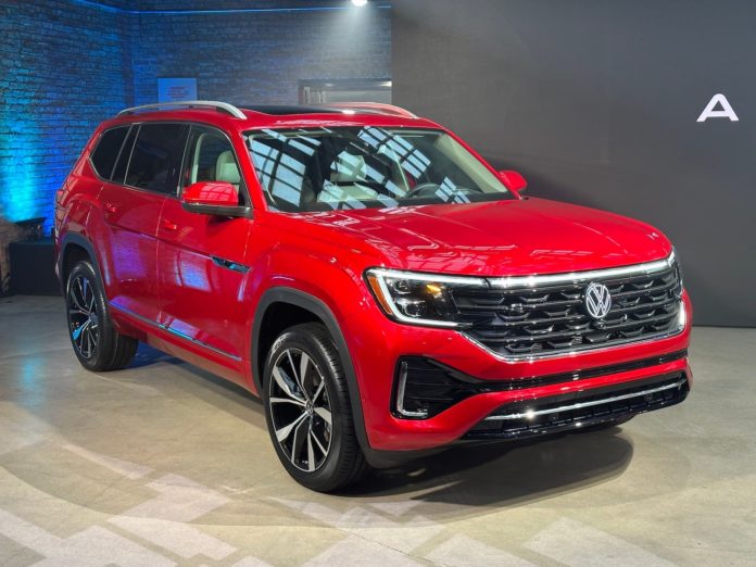 2024 VW Atlas reveal at Chicago 2023