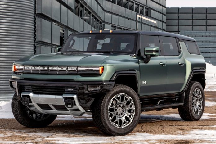 2024 GMC Hummer SUV Forward View