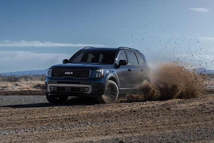 2023 Kia Telluride front mudding