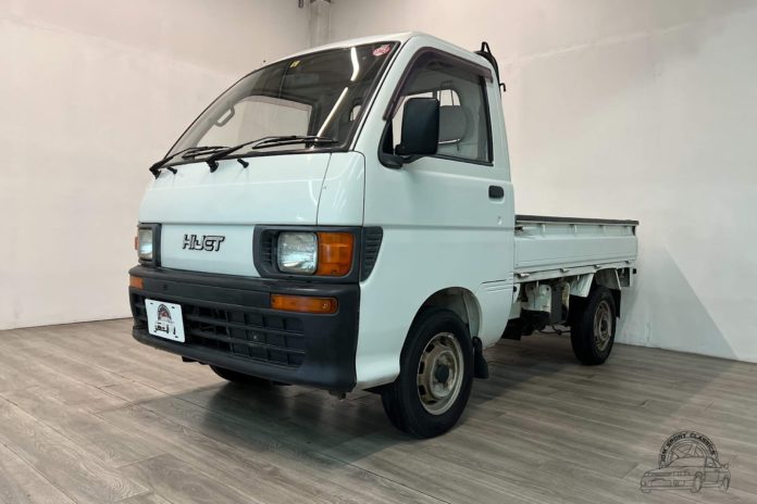 Americans Farmers Are Saving Money By Importing Small Japanese Trucks