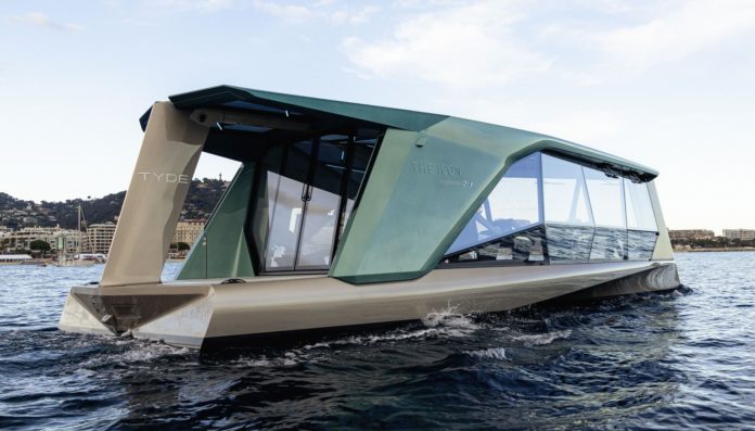 BMW THE ICON Debuts As Posh Electric Yacht With i3 Batteries