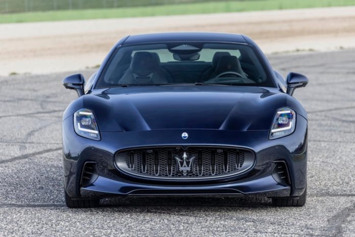 Maserati Gran Turismo Folgore Blu Nobile nose REL