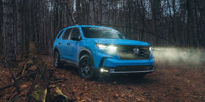 Tested: Redesigned 2023 Honda Pilot TrailSport Is a Roads Scholar