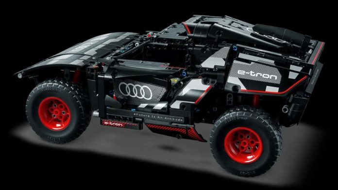 LEGO Announces A New 2022 Dakar Rally Audi RS Q e-tron Build Set