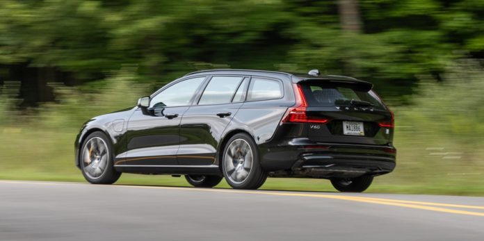 2024 Volvo V60 T8 Polestar Wagon Now Outruns the Past