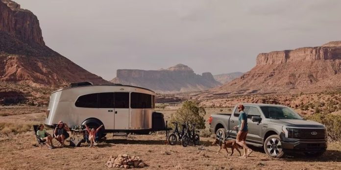 Airstream, REI Expand Basecamp Travel Trailer to 20 Feet, Making More Space