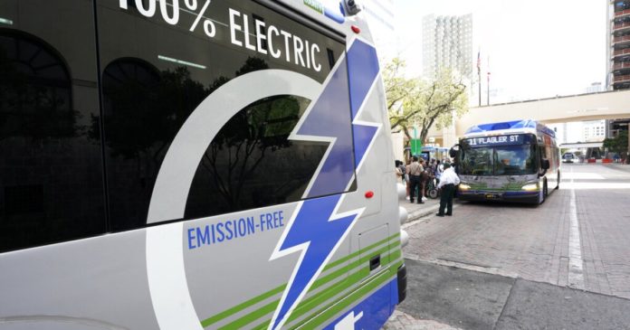 Proterra's bust highlights big problems for the future of electric vehicles as mass transit