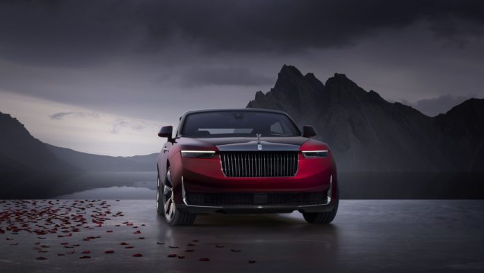 Rolls-Royce Droptail V12 Roadster Debuts With Removable Hardtop