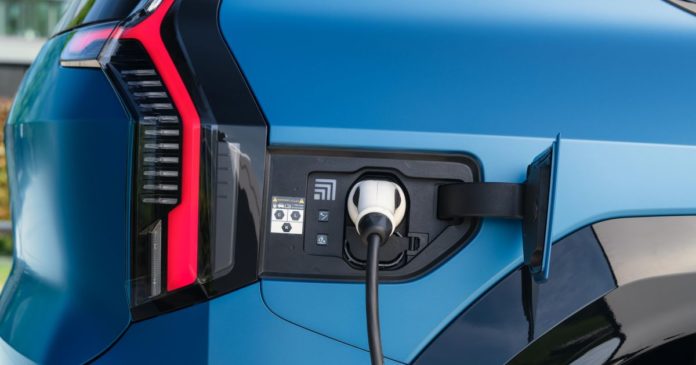 Victoria to almost triple the number of public electric car chargers