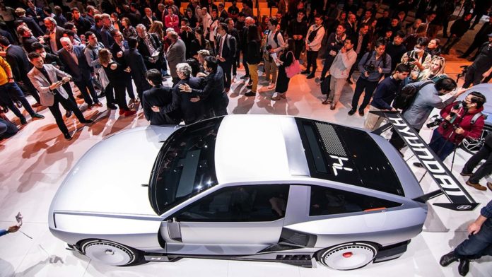 2023 Los Angeles Auto Show Gears Up For Record-Breaking Attendance