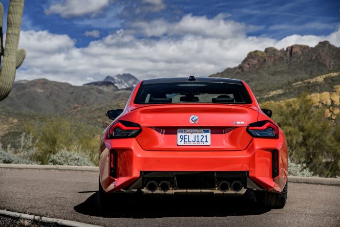 BMW M2 Drag Races Audi RS3 For Compact Performance Crown