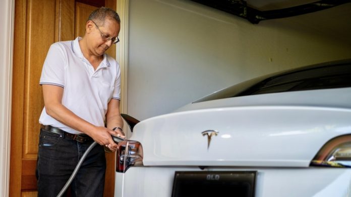 Could electric cars charge the move to a net zero emissions future?