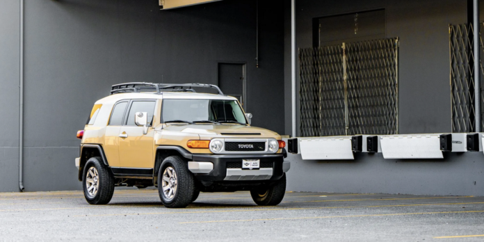 2014 Toyota FJ Cruiser Is Our Bring a Trailer Auction Pick of the Day