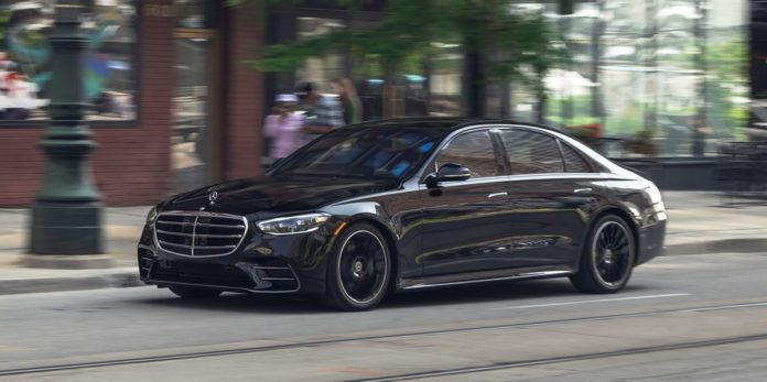 2023 Mercedes-Benz S580e PHEV Upstages the EQS EV