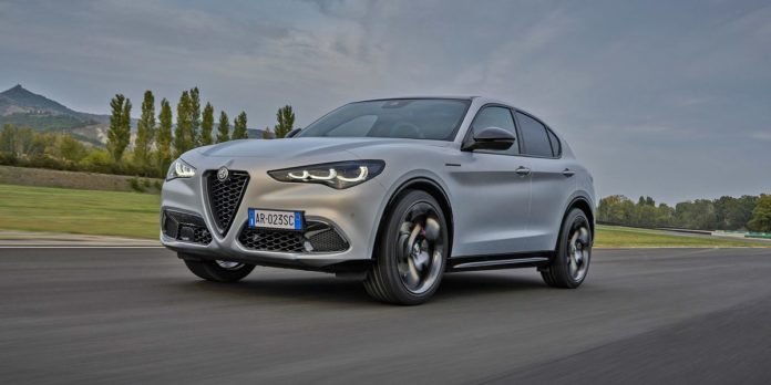 2024 Alfa Romeo Stelvio Competizione Adds Luxury, Not Sportiness 