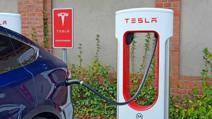 BP to buy Tesla Superchargers for US electric-car charging network