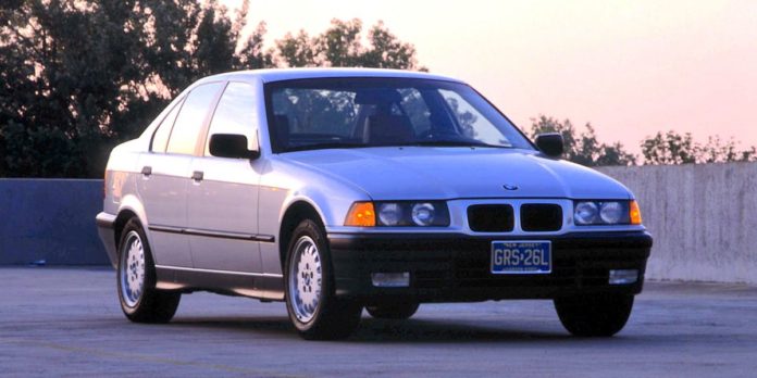 The 1992 BMW 325i Lives Up to the 3-Series Legend