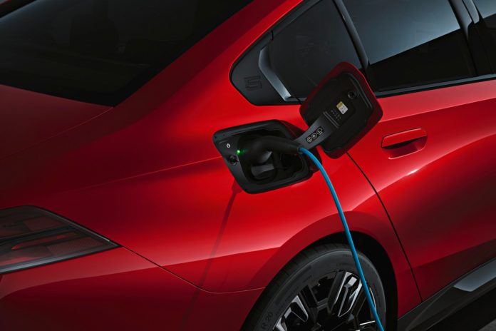 BMW Will Pay Owners To Charge EVs During Off-Peak Hours