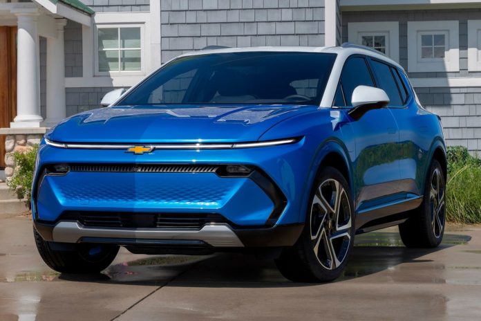 2024 Chevrolet Equinox EV Front-End View