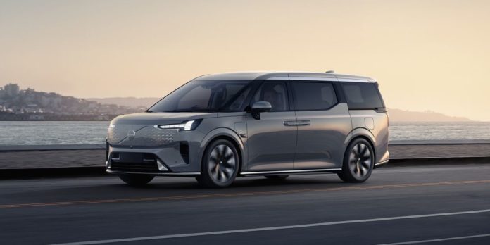 Volvo EM90 Is a RWD Electric Minivan with a First-Class Cabin