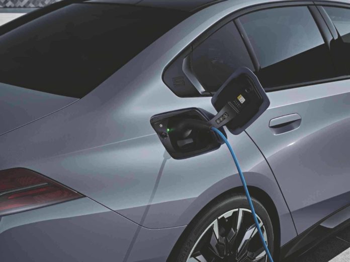 You Can Now Earn Cash Incentives With BMW's ChargeForward