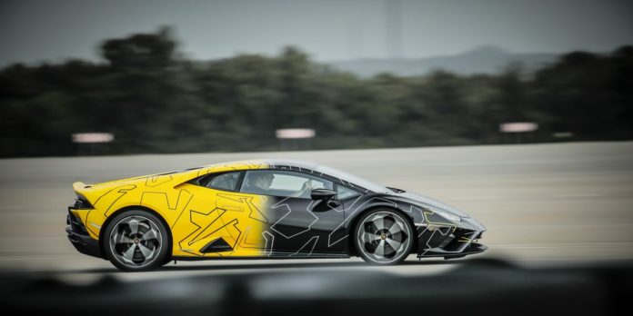 Lamborghini Tests Active Camber and Toe Control for Better Handling