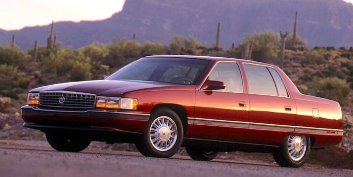 1994 Cadillac de Ville Concours Looks to the Northstar