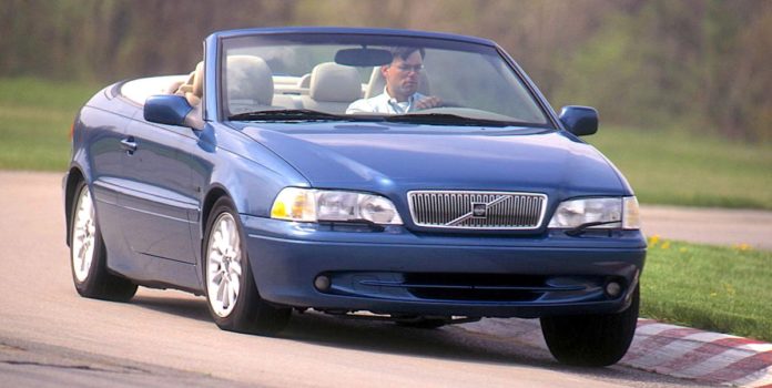 1998 Volvo C70 Convertible Is Al Fresco Motoring