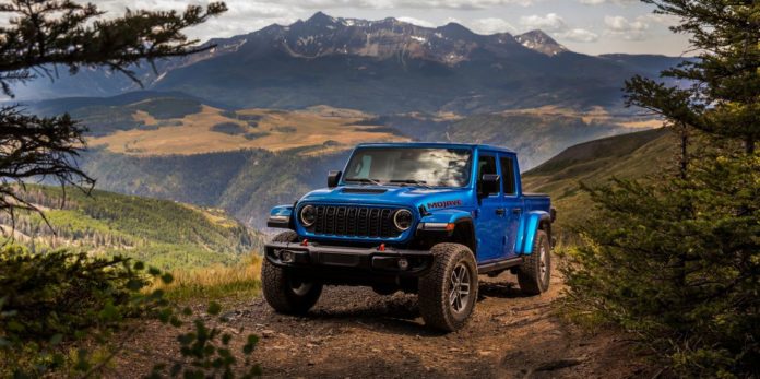 2024 Jeep Gladiator Refresh Drops the Truck's Base Price by $1725