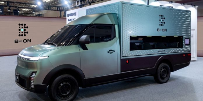 B-ON Pelkan Electric Delivery Truck Gives Light Delivery a Fresh Shape