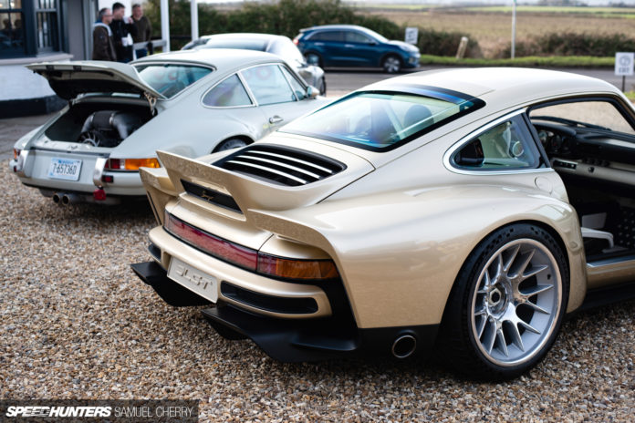 Two Singer Porsches At The C&M Bowl