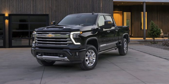 GM is Recalling 300,000+ HD Trucks with Tailgate Latching Issue