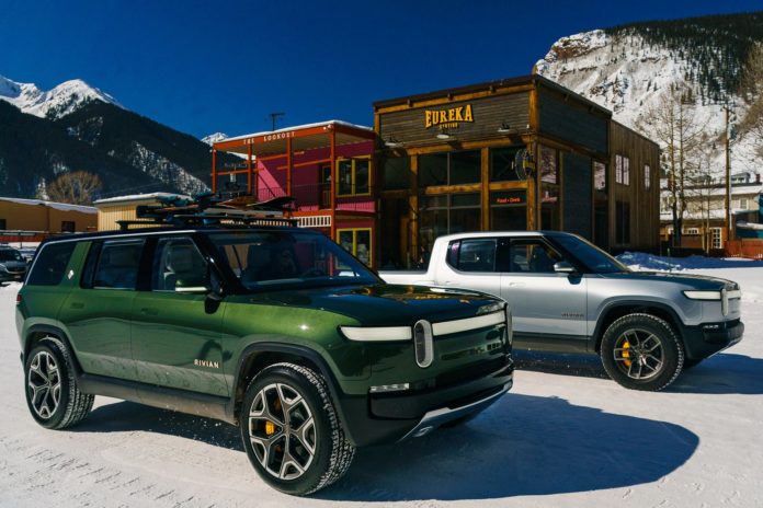 2022-2024 Rivian R1S SUV Front Angle View