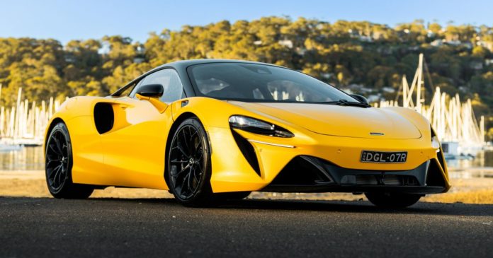 2024 McLaren Artura review