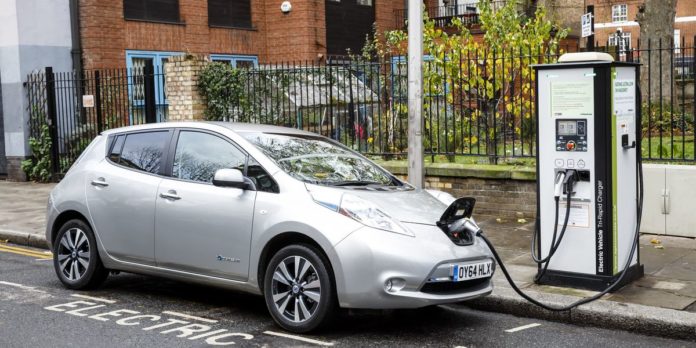 Electric vehicle drivers feel abandoned with app shutdown as Nissan ends production of popular model