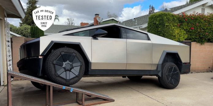 Video: 2024 Tesla Cybertruck Beast Suspension Test