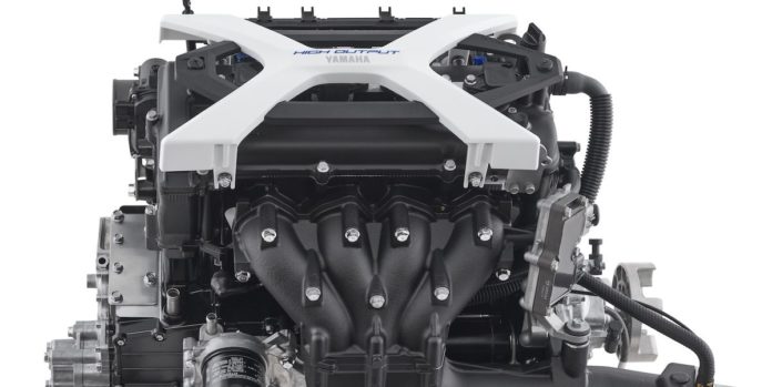 Yamaha's Got a New 7600-RPM, 200-HP Four-Cylinder Engine