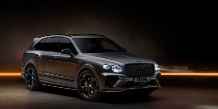 Bentayga Black Edition Is First Bentley with Black Logo in 105 Years