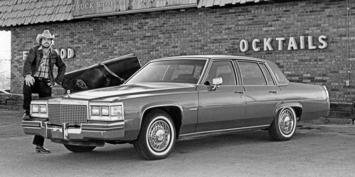 1981 Cadillac Sedan de Ville and Its V-8-6-4 Make Big Promises