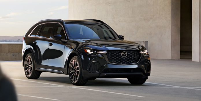 2025 Mazda CX-70 SUV Is Angling for a Specific Buyer