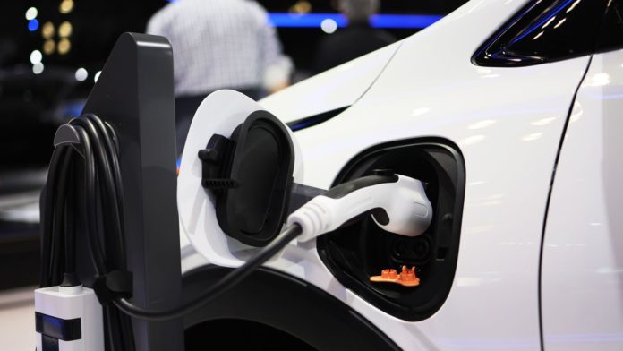 Li Auto delays pure electric SUV launch over insufficient fast charging network