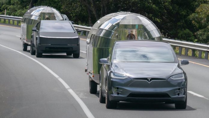 Tesla Cybertruck Fall Behind In Improved Real-World Towing Test - Again