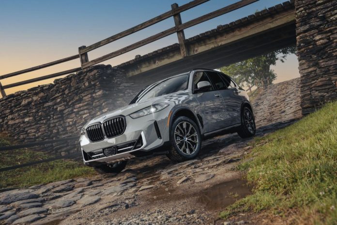 BMW X5 Silver Anniversary Edition Has Exclusive Rugged Upgrade